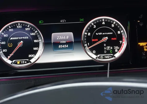 2015 Mercedes-Benz S 63 Amg 4Matic z USA, uszkodzony, nr VIN WDDUG7JB7FA180432